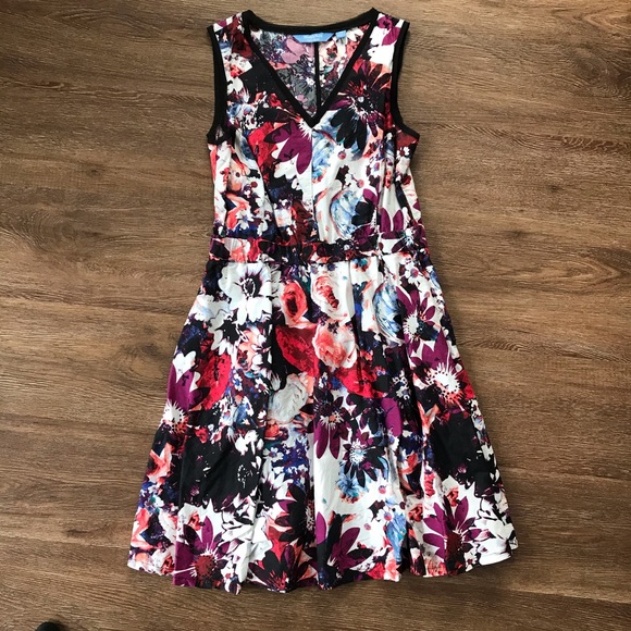 Simply Vera Vera Wang Dresses & Skirts - Watercolor Floral Dress